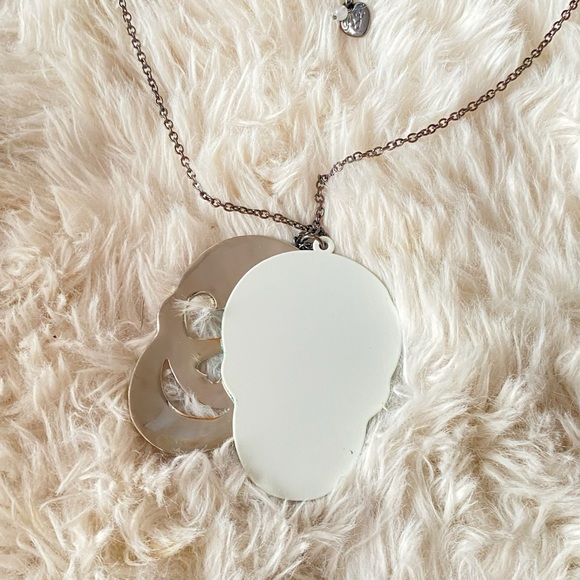 BETSEY JOHNSON Engraved Double Skull Pendant Long Necklace NWT - Picture 10 of 16